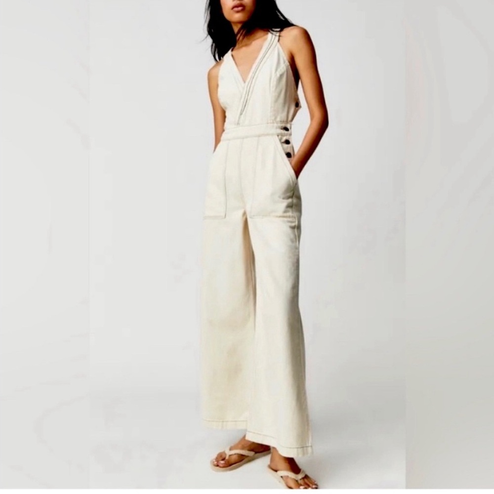 NWT Etica Cream Jumpsuit with Sleeveless Design and Relaxed Fit XS